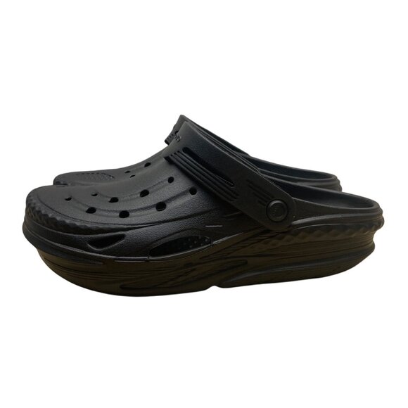 Crocs Women’s All Black Classic Slip-On Clog Sandals Size M7/W9 - Picture 3 of 7